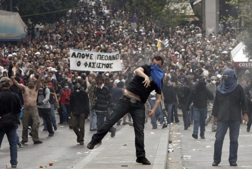 Gli indignados a corrente alternata: il referendum greco e le lotte di classe